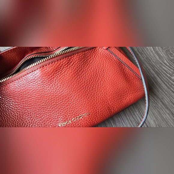 Vince Camuto Gally Crossbody bag Paprika Burnt Red Genuine Leather Gold Hardware - Picture 11 of 12